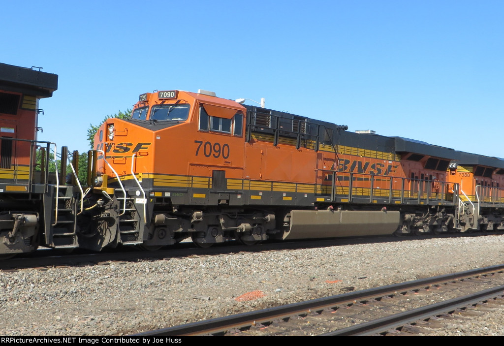 BNSF 7090